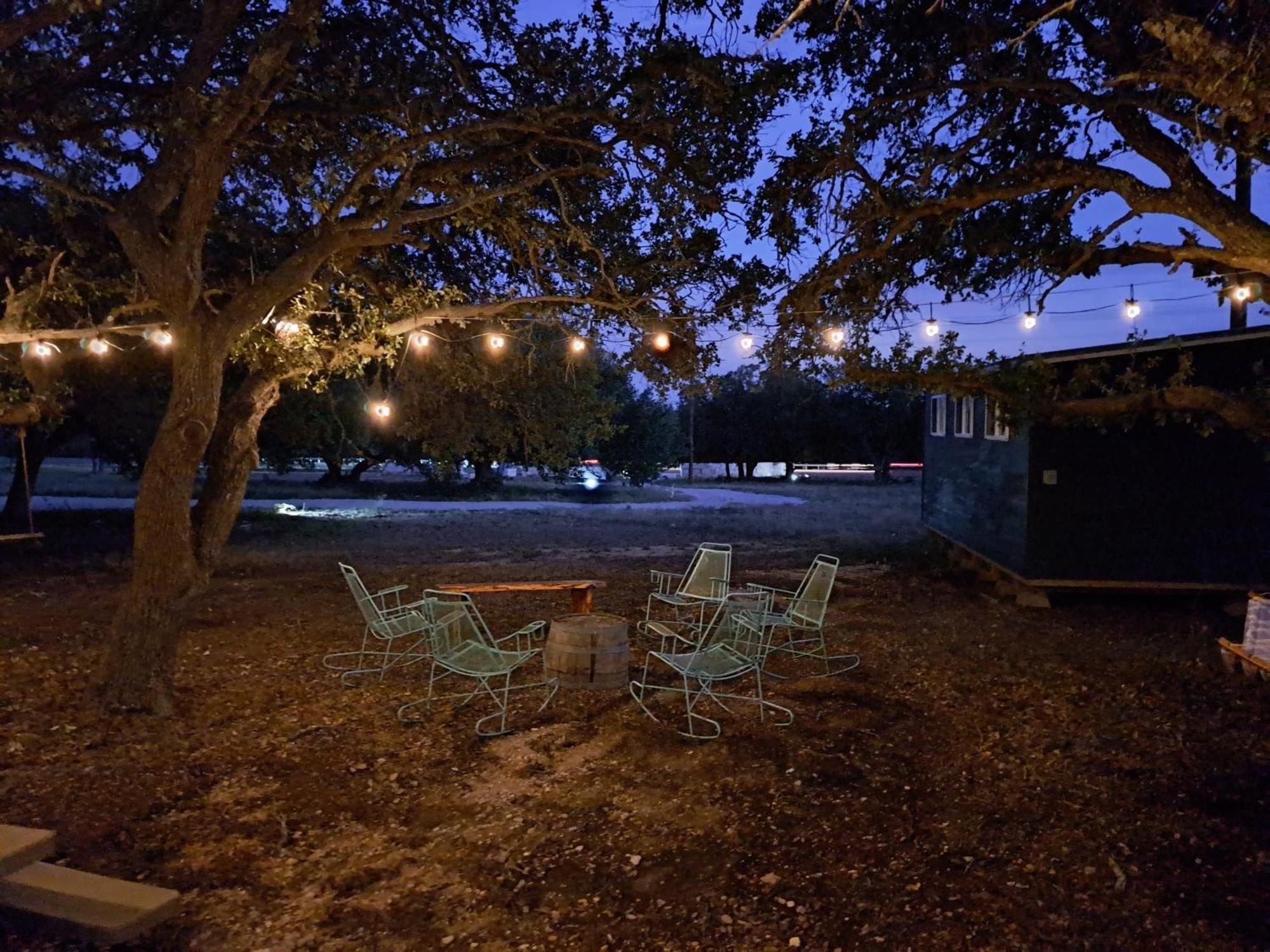 The Container Retreat @ 290 Wine Trail #9 Get Away Today! Hye Exterior photo